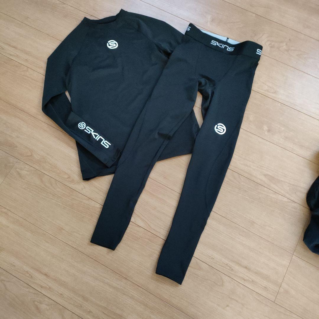 SKINS ロングスリーブシャツ＆タイツセット