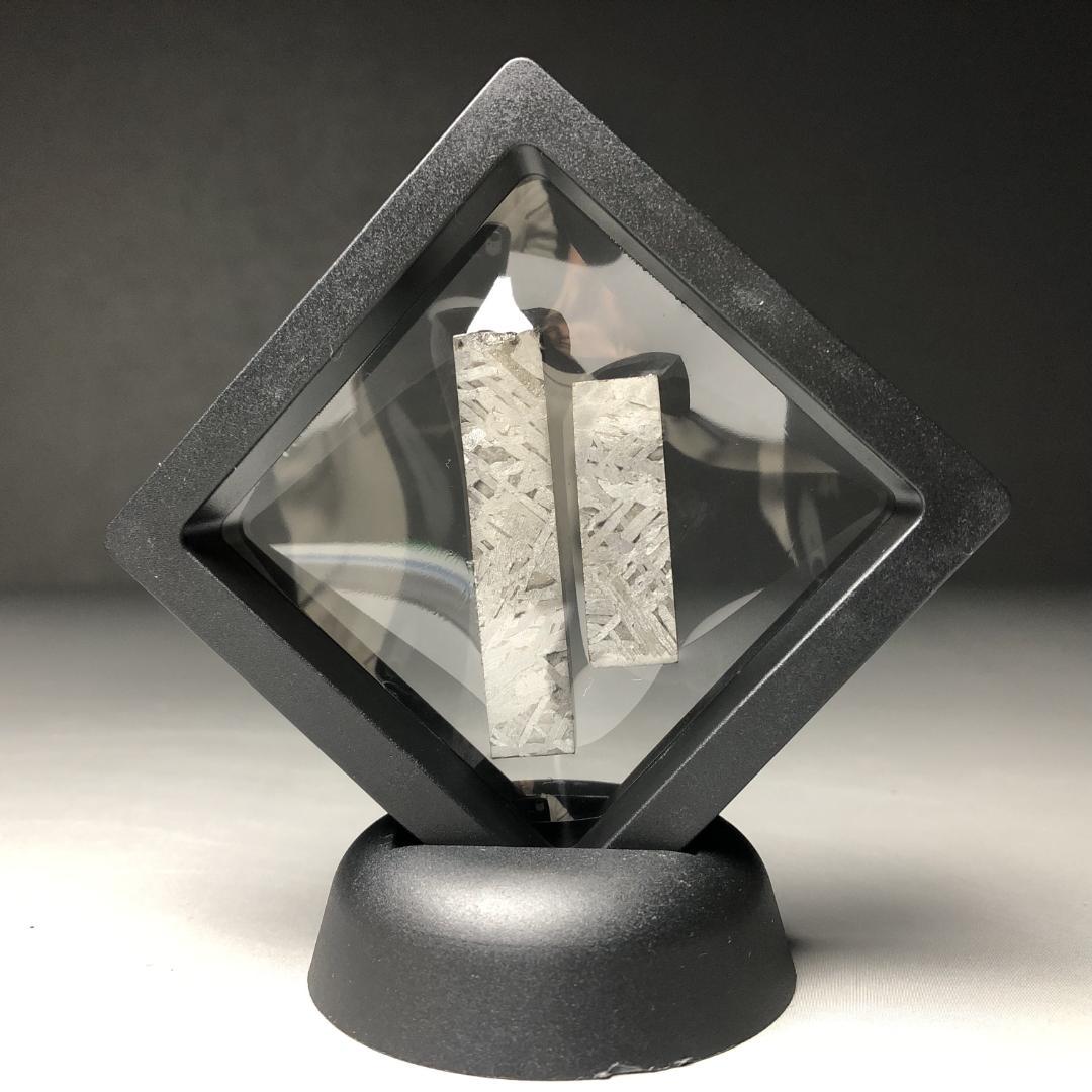 アルタイ隕石　 鉄隕石　メテオライト鉄隕石　原石 　重さ約45ｇ