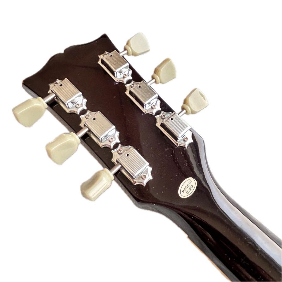 Maison レスポールタイプ　エレキギター　弦新品、送料込み