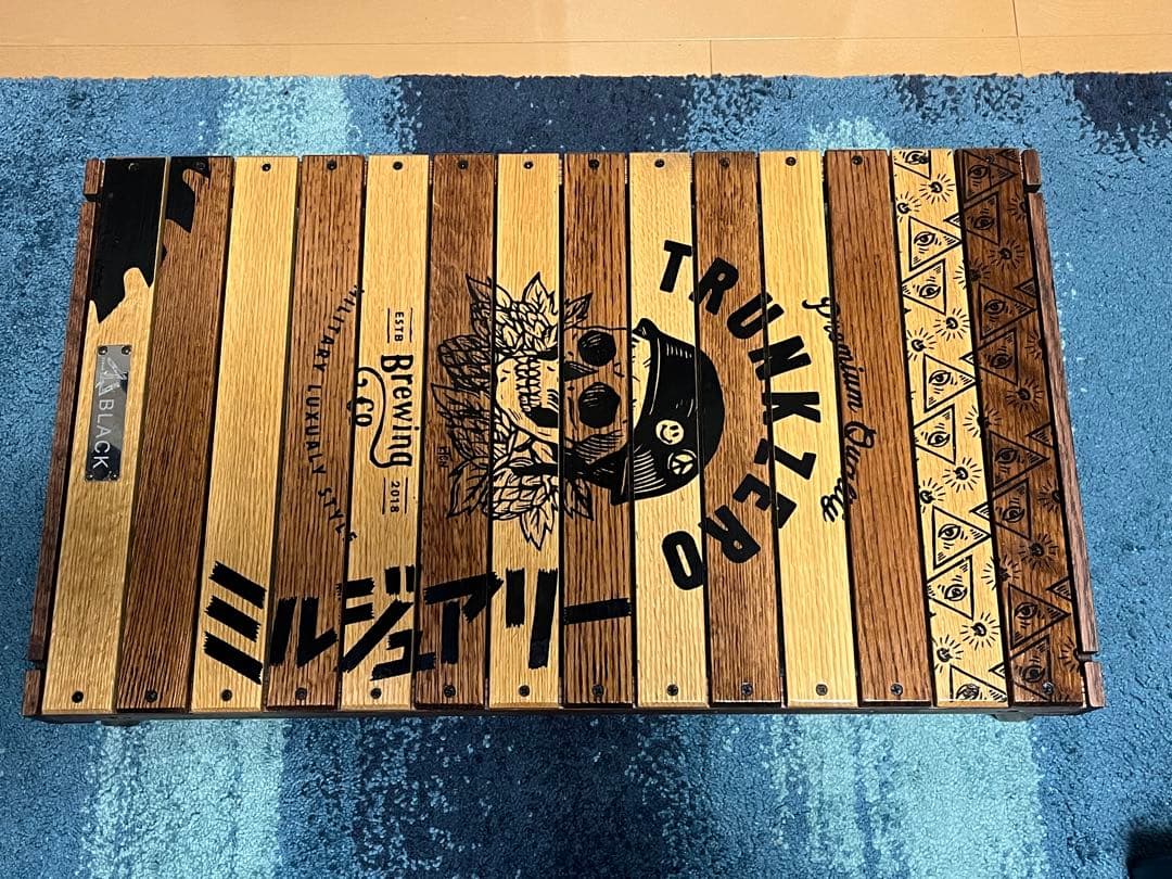 み*お様 ブラックデザイン　ハレテーブル　grindlodge生刷り