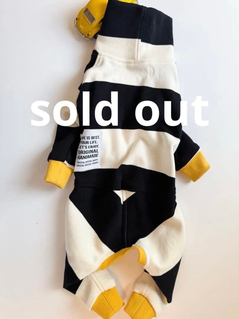 太ボーダーのロンパース　イタグレ服　犬服　ハンドメイド