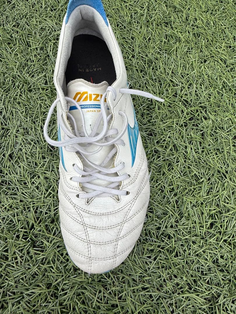 モレリアネオ4 限定色　26.0cm