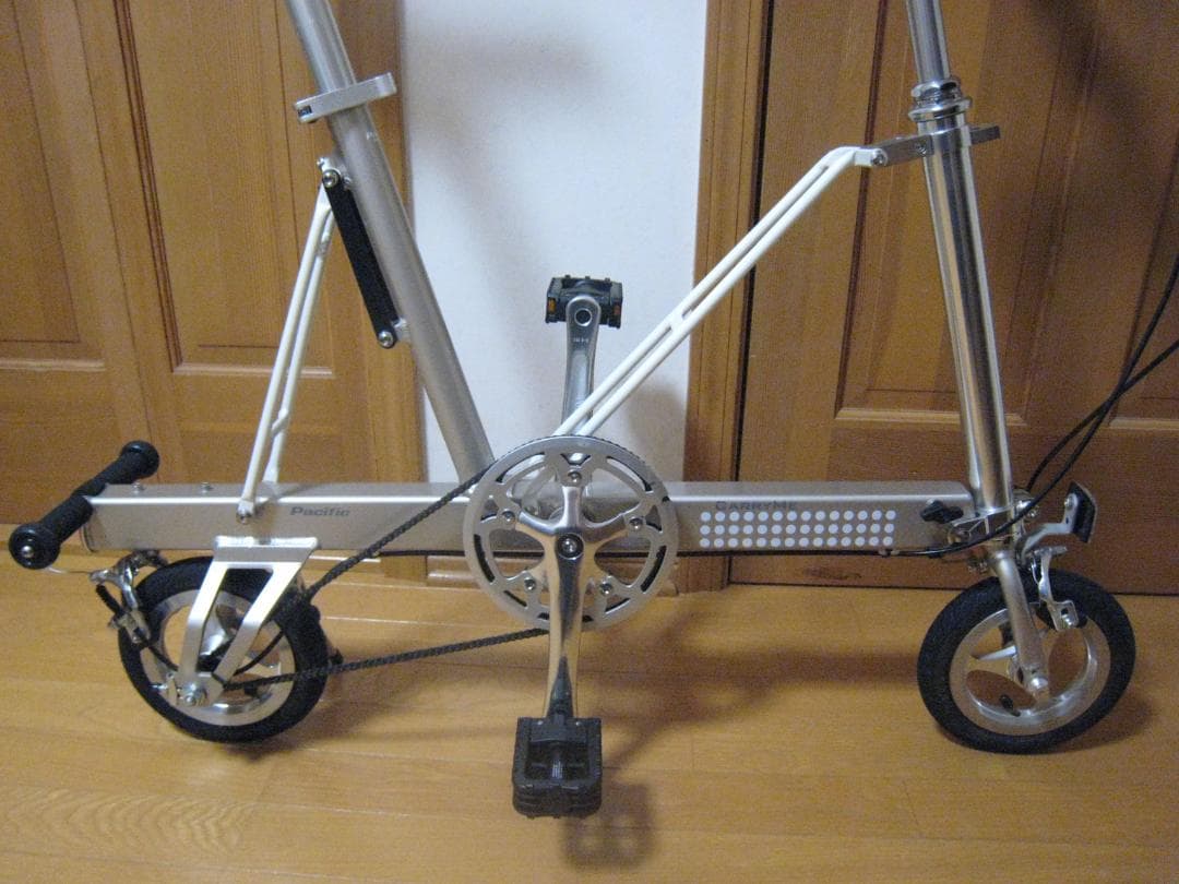 【程度良】キャリーミー(Carry me) ８インチ折りたたみ自転車 シルバー