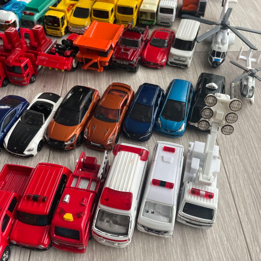 トミカ　まとめ売り　82台セット　ミニカー