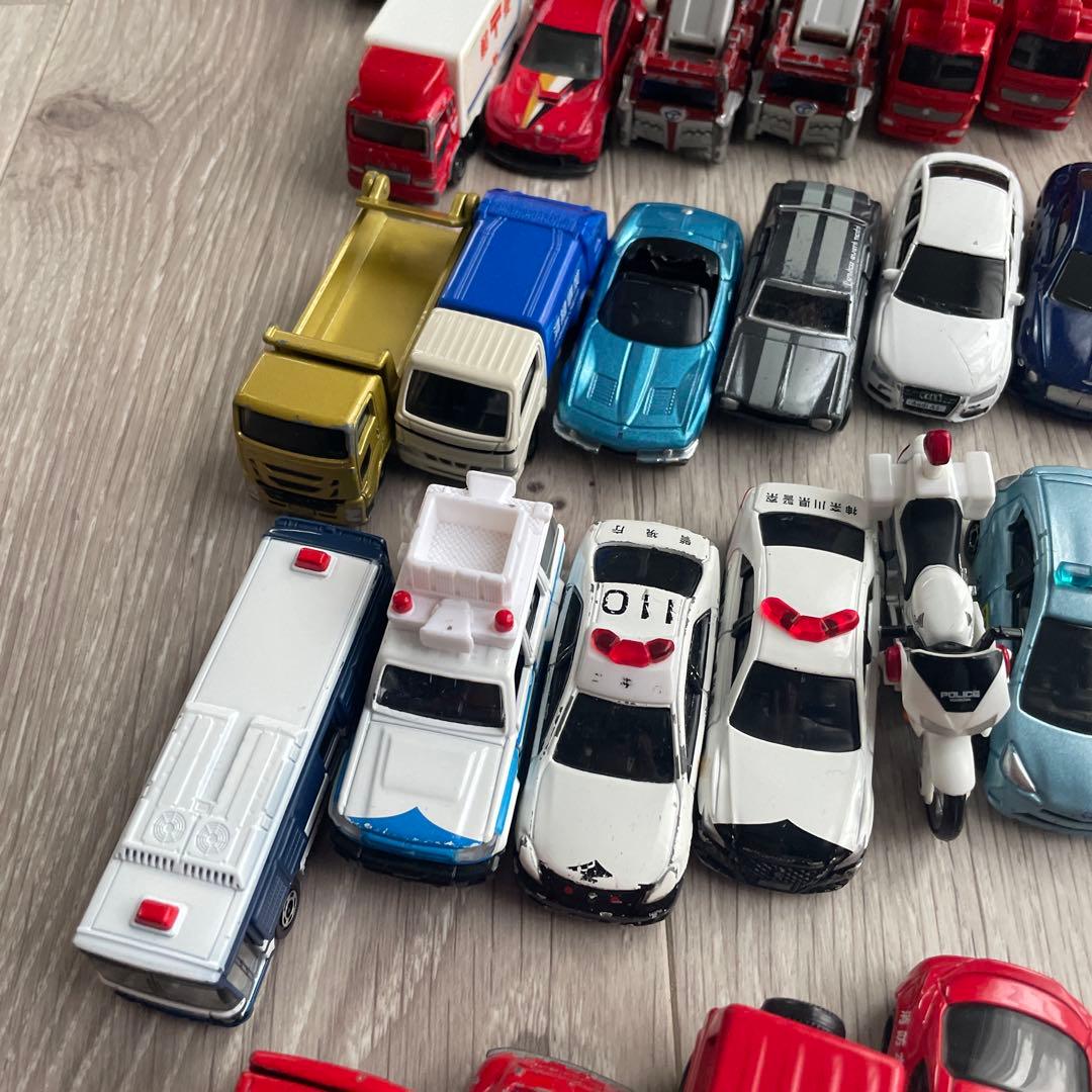 トミカ　まとめ売り　82台セット　ミニカー