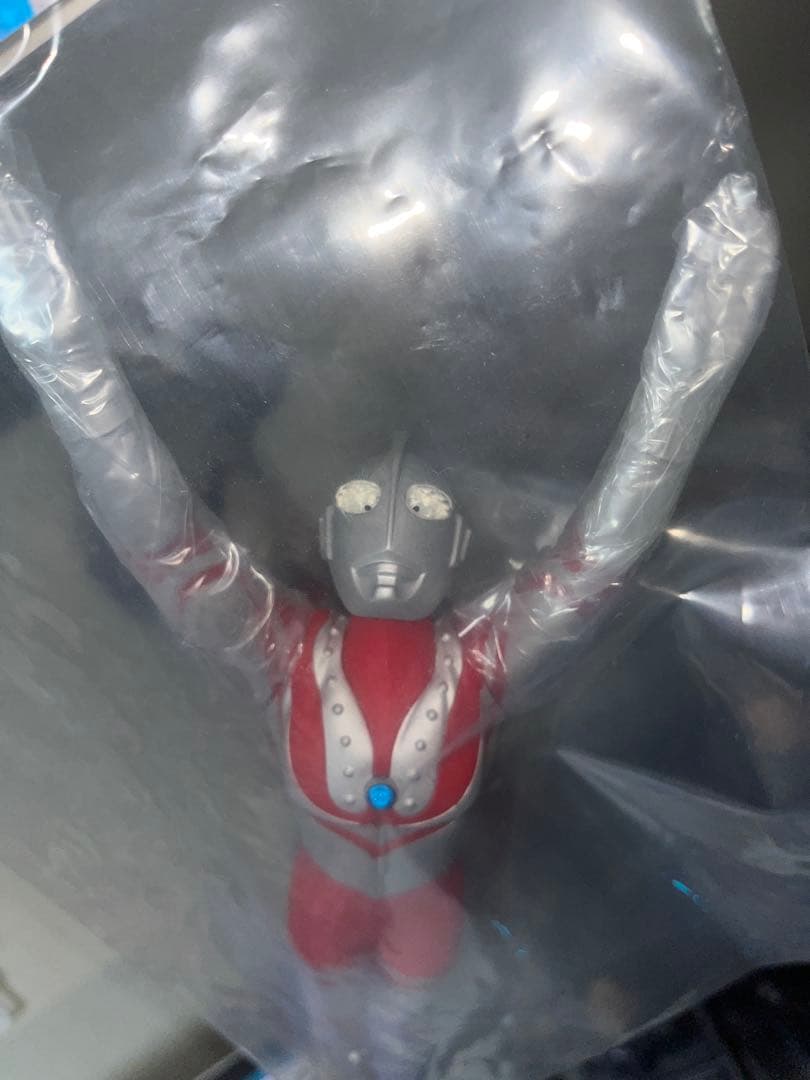 レア ウルトラマン ゾフィー フィギュア 飛んでるウルトラマン