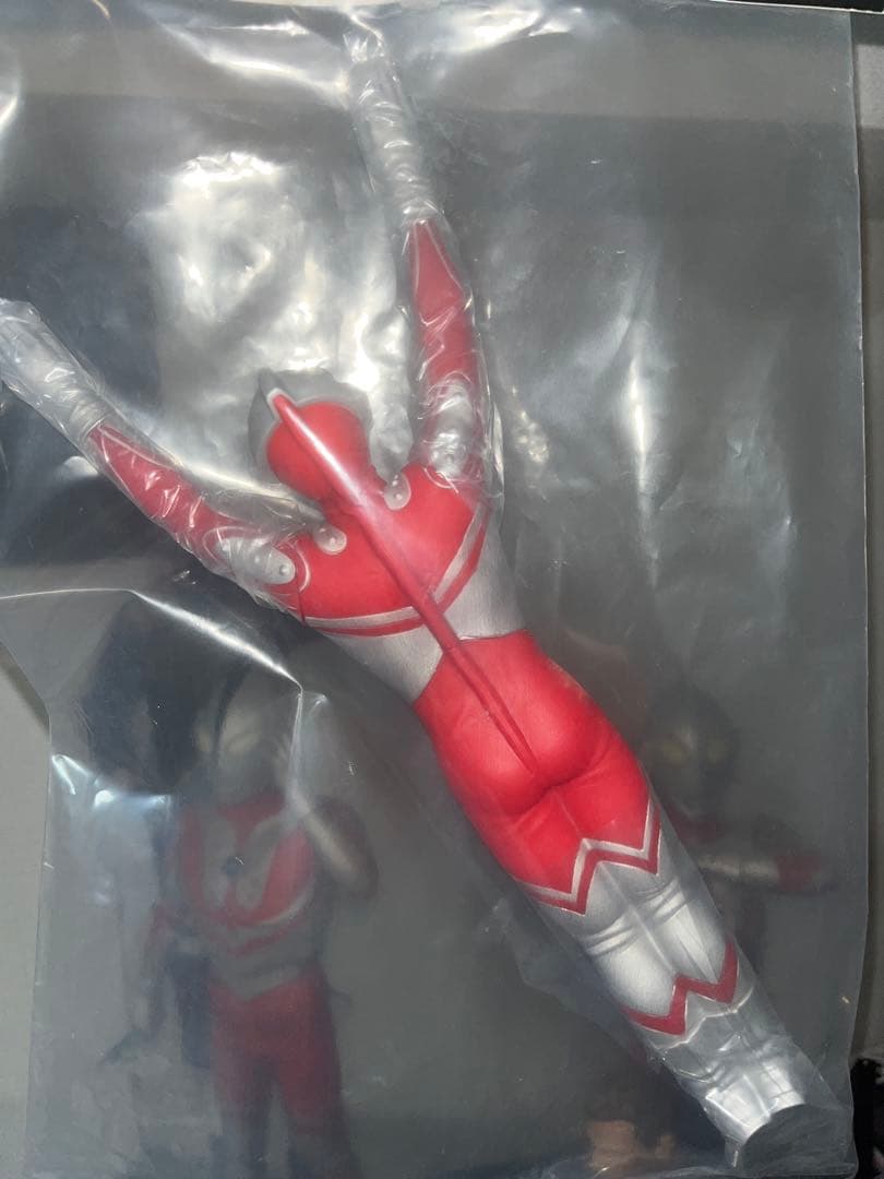 レア ウルトラマン ゾフィー フィギュア 飛んでるウルトラマン