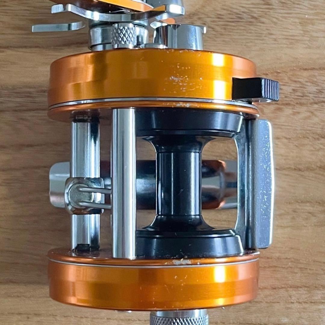 Abu Garcia アブガルシア 2500c サンセットオレンジ アンバサダー