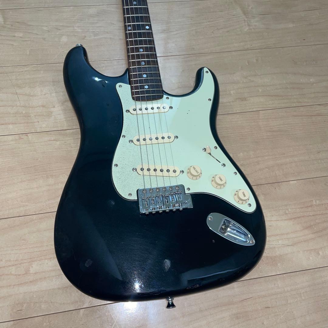 高級ピックアップ搭載　いい音　ストラトキャスタータイプ　弦高調整済み　です