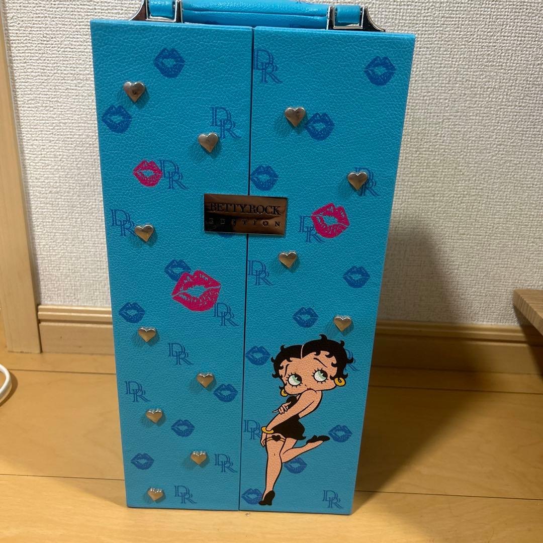 ディーロック　ベティちゃん　シャンパン