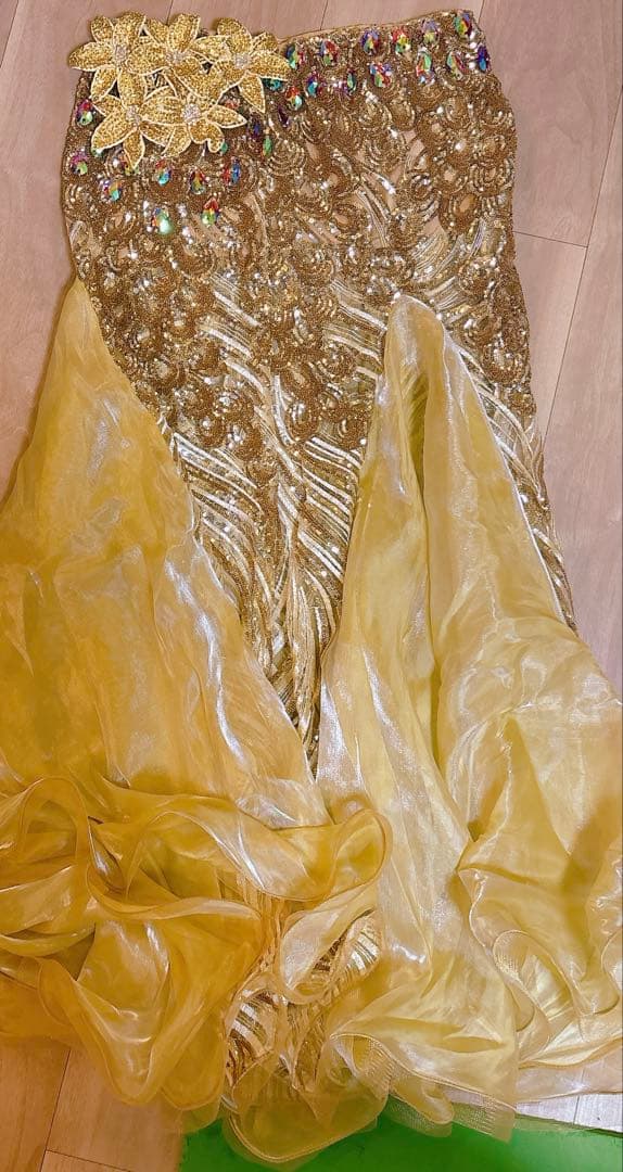 ゴールド ベリーダンス 衣装 花モチーフ