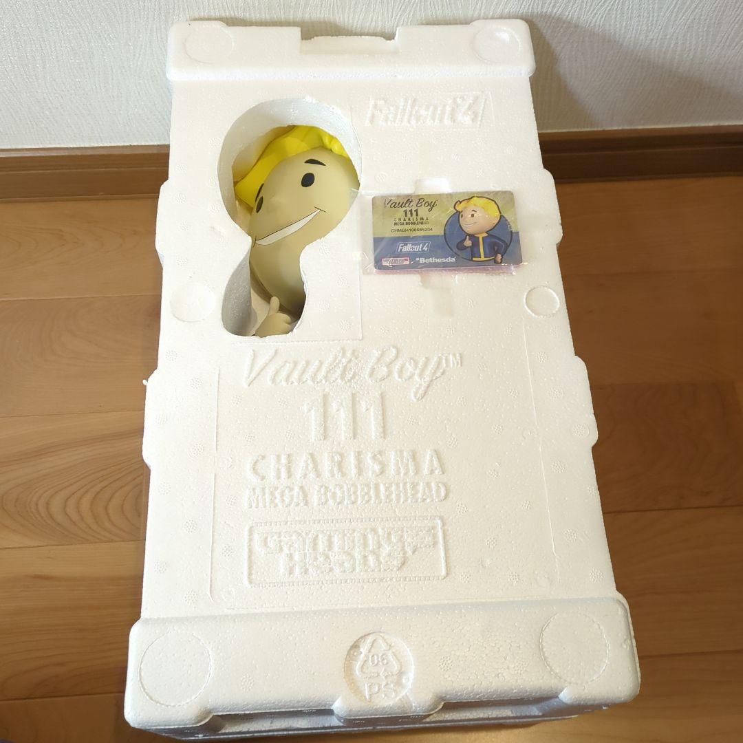 フォールアウト4 Vault Boy 111 Mega Bobblehead