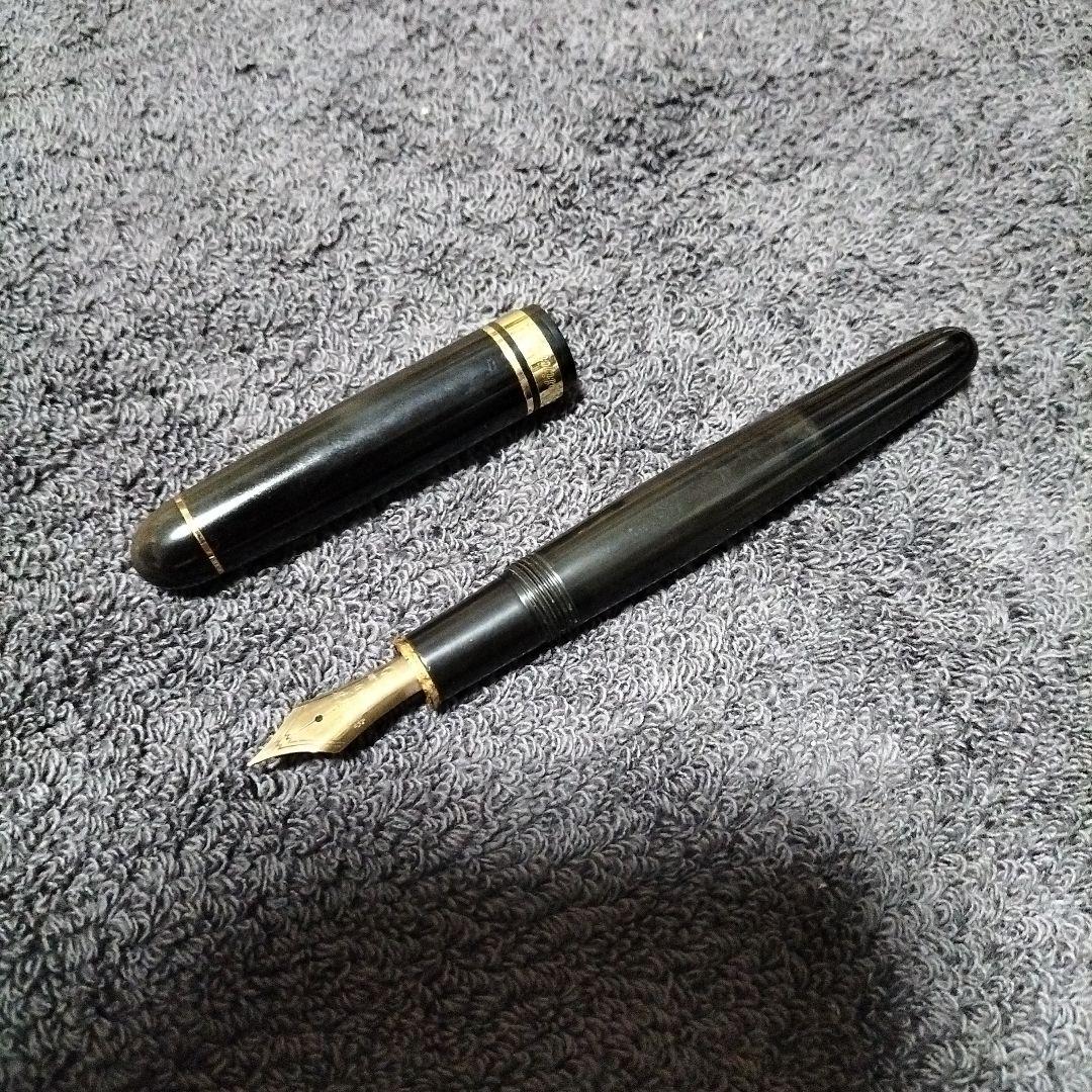 14K プラチナム　黒色プラスチック万年筆