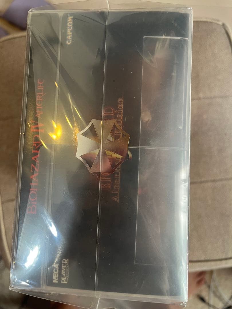 バイオハザードIV アフターライフ　コレクターズ BOX【数量限定フィギュア付】