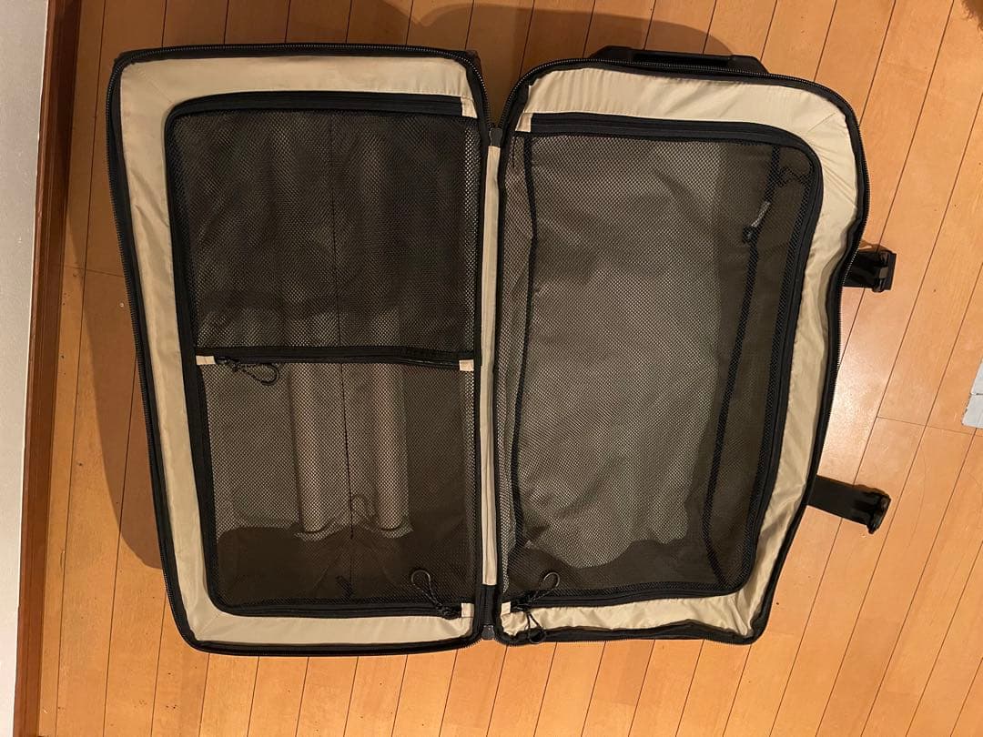 デサント スキー用キャリーバッグ（ブラック）ホイール付き【ほぼ新品・2回使用】