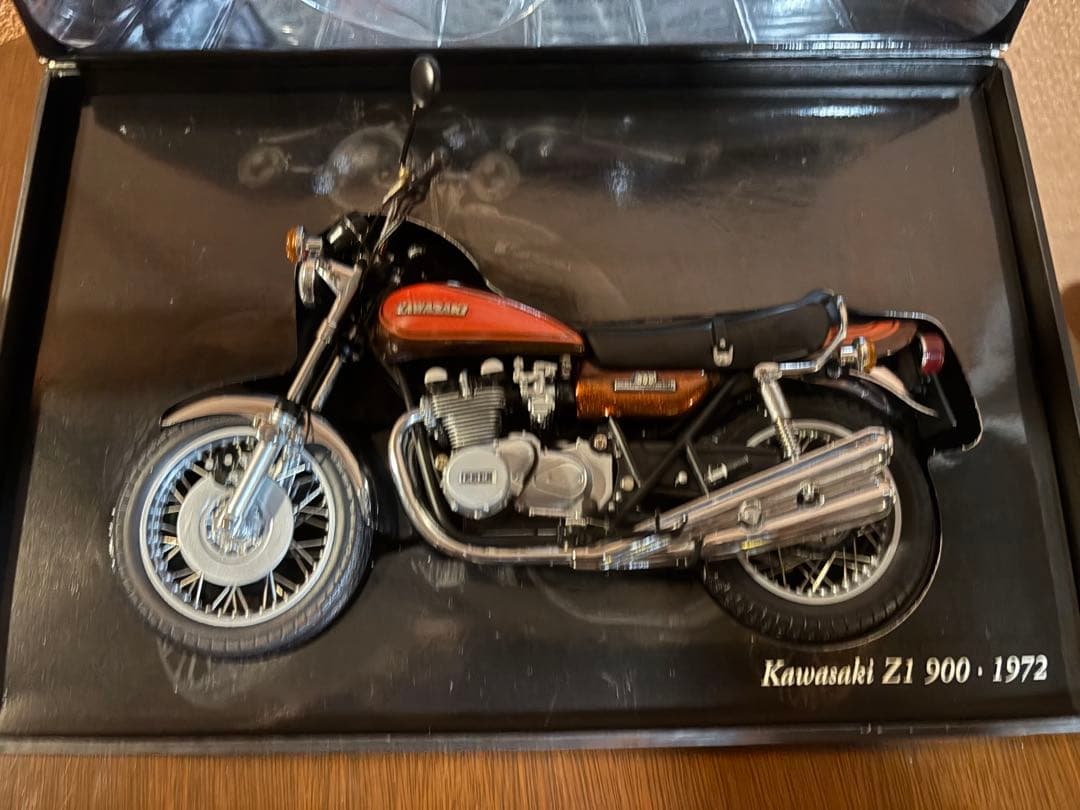 1/12 ミニチャンプス カワサキZ1 900