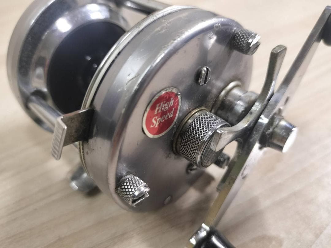 ☆ABU GARCIA アブ アンバサダー 5500C　ビンテージリール　銀