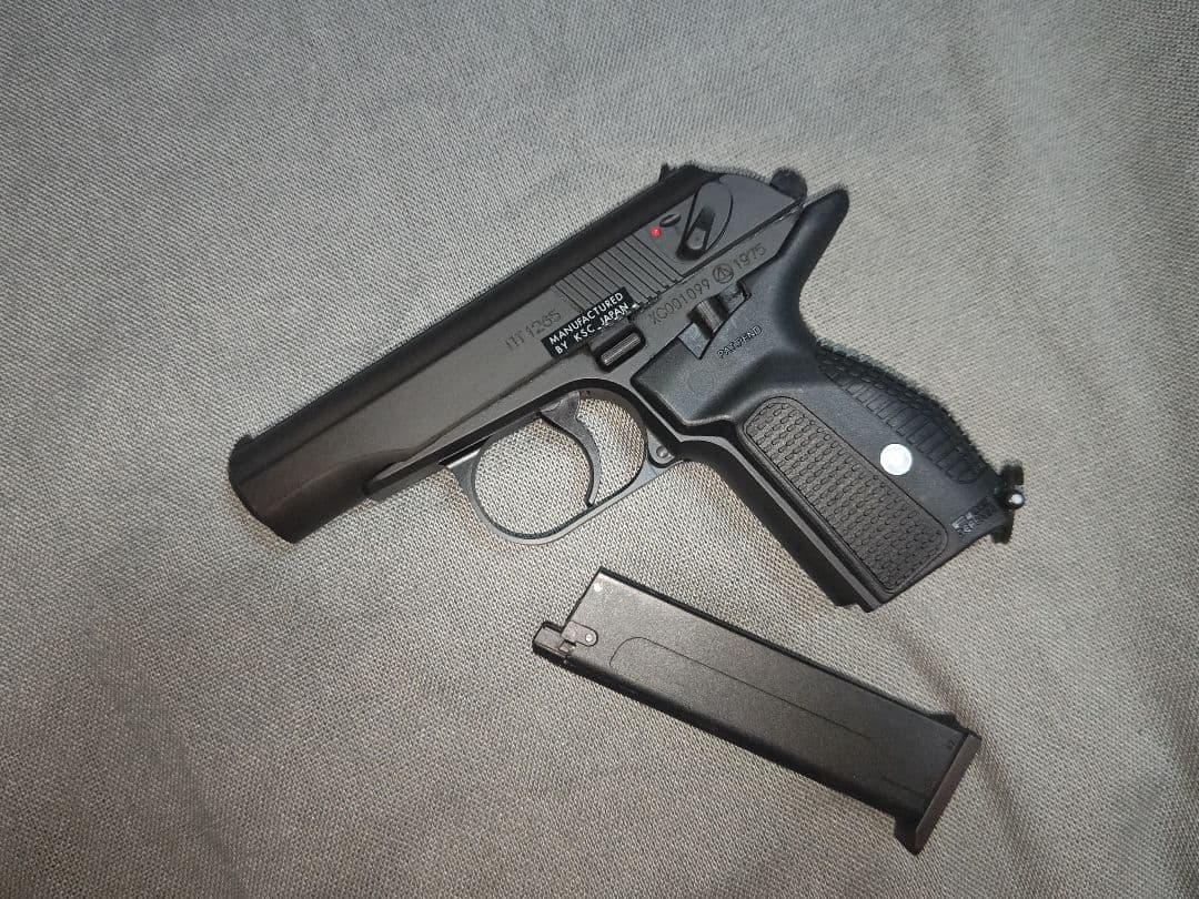 KSC ガスブローバック　マカロフPMG ブラック　限定品