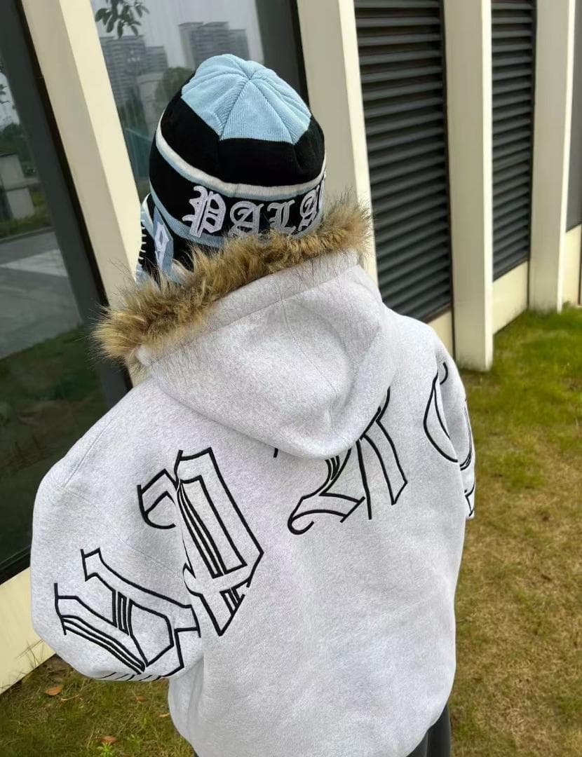 PALACE × UNION ペルビアンビーニー ブラック／ブルー