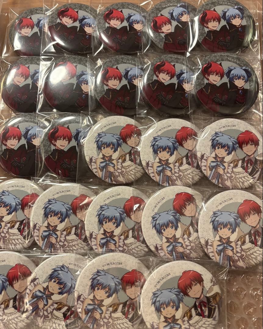 暗殺教室　潮田渚　赤羽業　缶バッジ　天使12点、悪魔12点