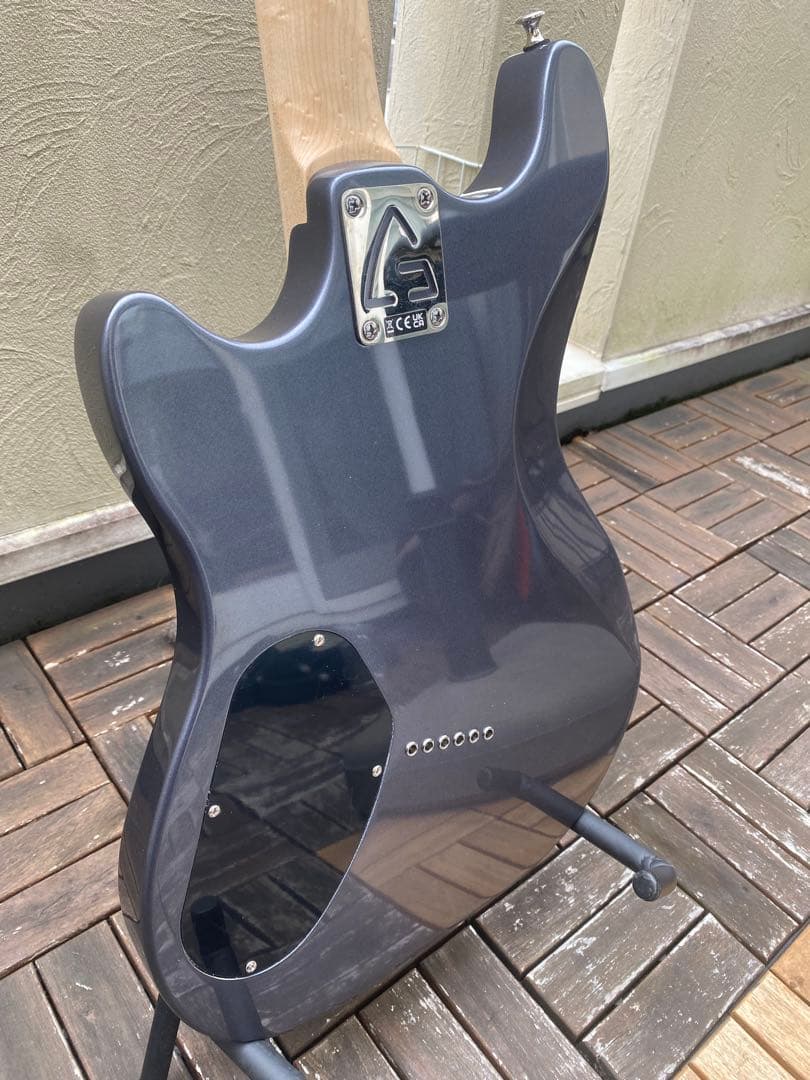 ギター GUILD SURFLINER