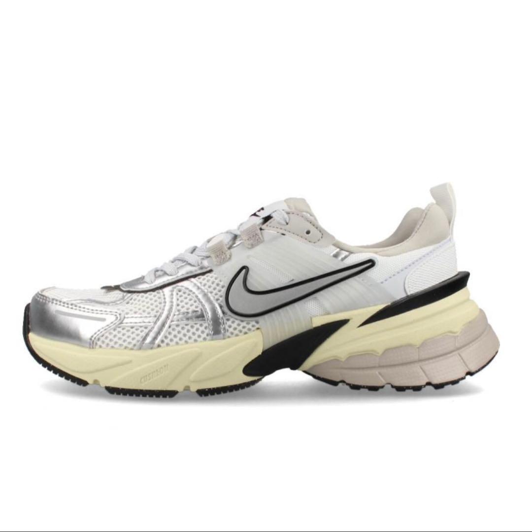 【入手困難】23cm NIKE W V2K RUN \"WHITE SILVER