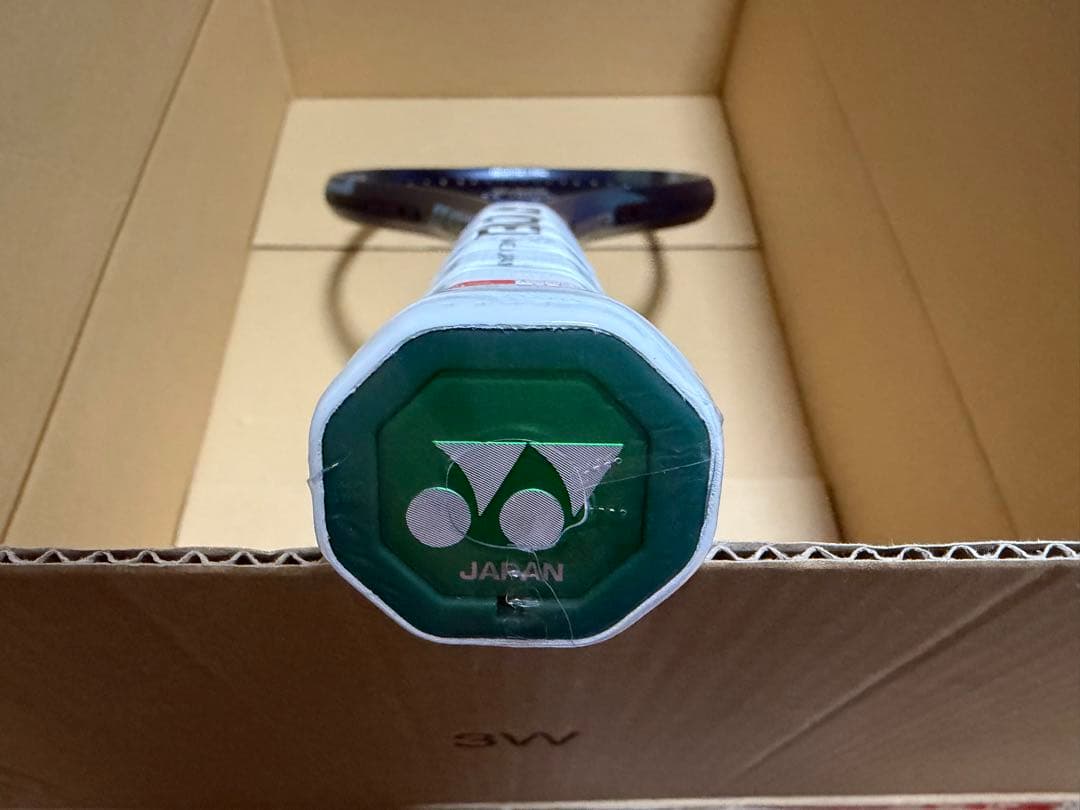 新品未使用　ヨネックス YONEX テニスラケット EZONE 100SL