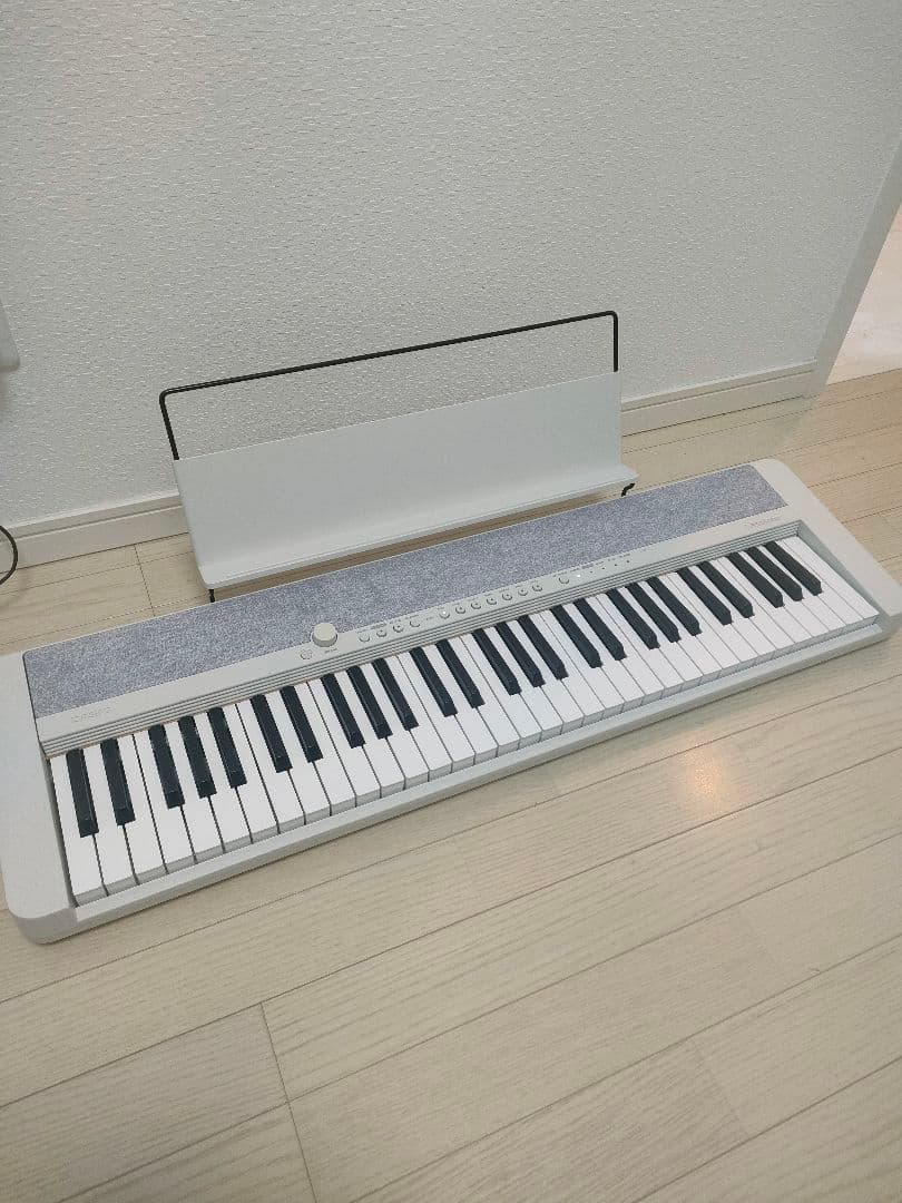 カシオ　電子キーボード　CT-S1 2025年製　　61鍵盤