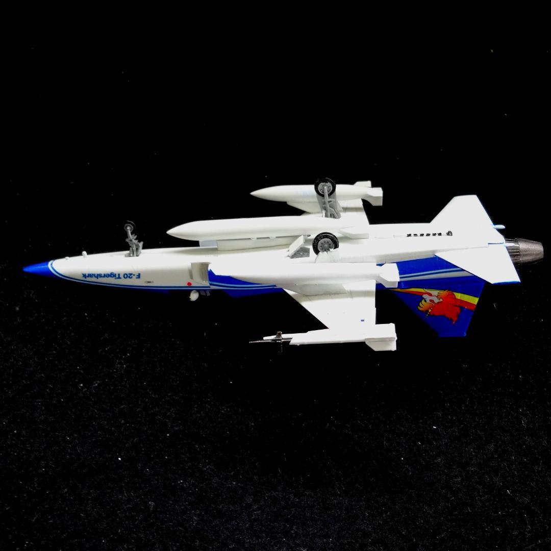 1/72 エリア88 F-20 タイガーシャーク \"風間真” 完成品