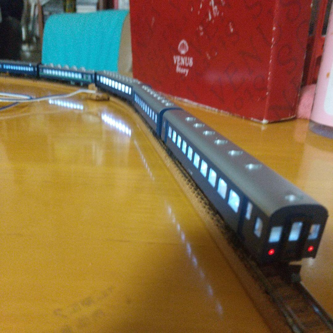 ◆KATOの室内灯つき/旧型客車 急行「かいもん」風 5両 オロ11入り