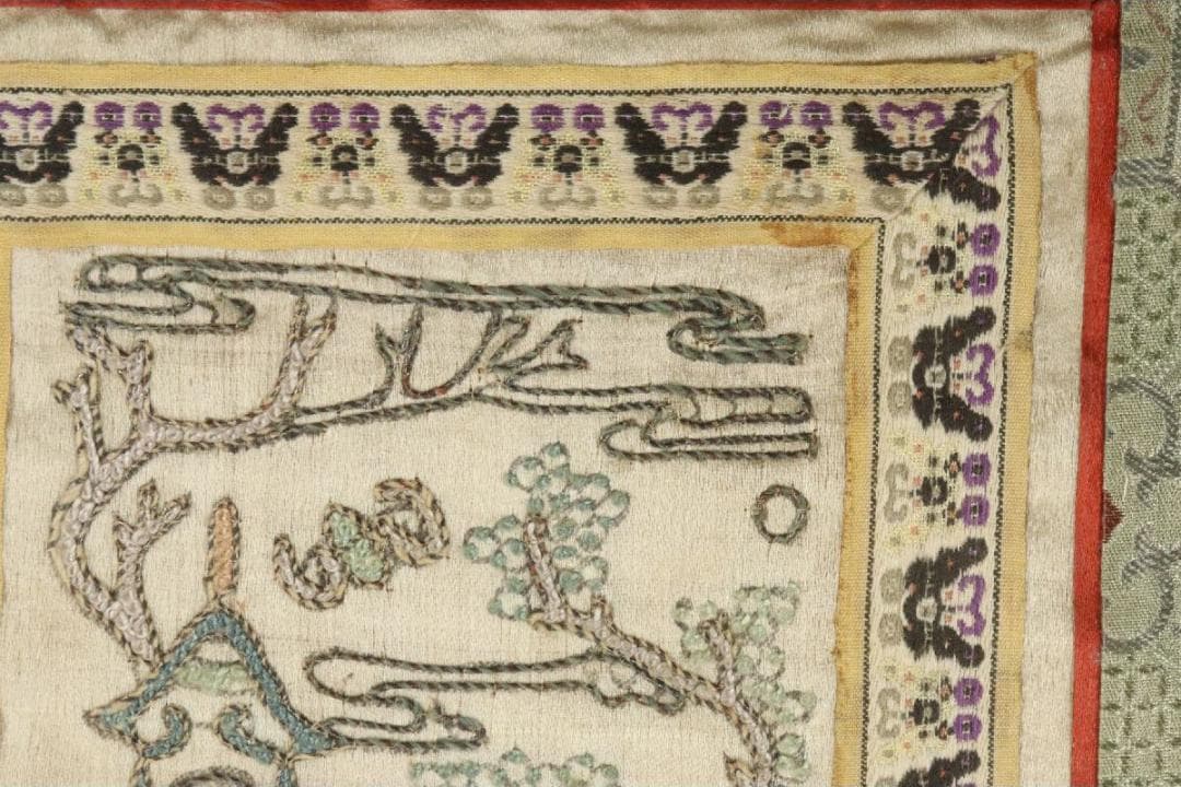 【珍】　★ 額装 才子佳人図繍片 ★　民国時期　刺繍 人物紋 亭台紋　民間織繍