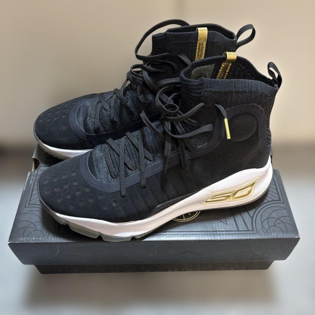 Under Armour Curry 4 ブラック/ゴールド