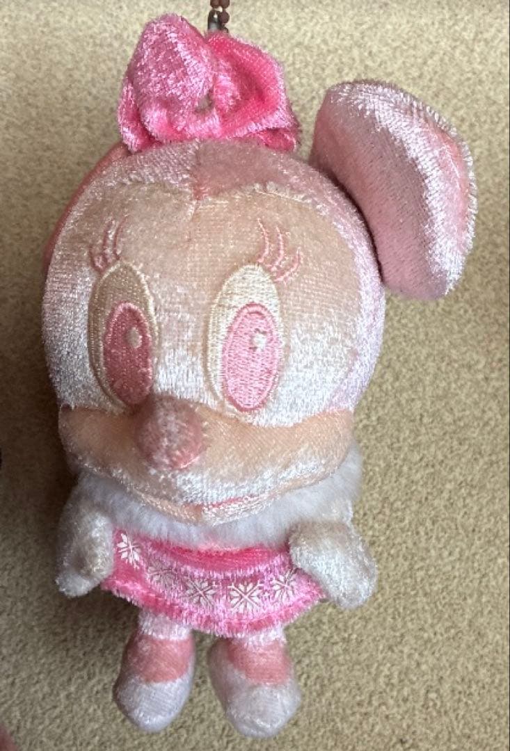 ディズニー　ミニー ぬいぐるみ