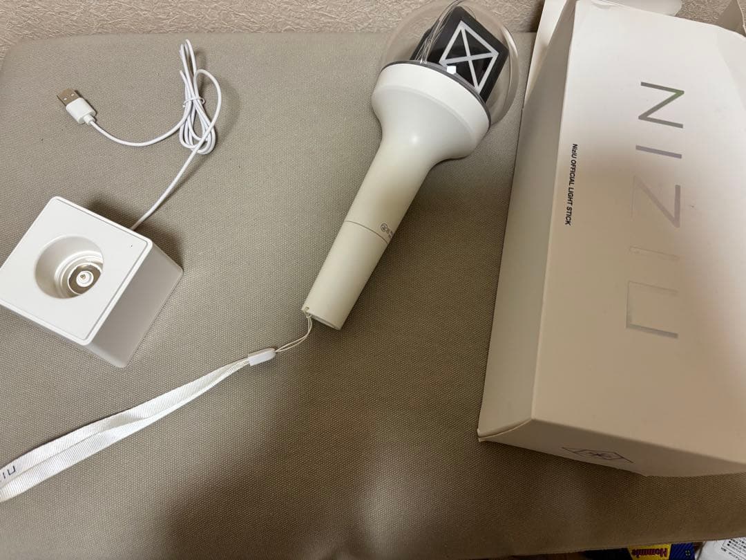 NiziU ペンライト　ニジュー