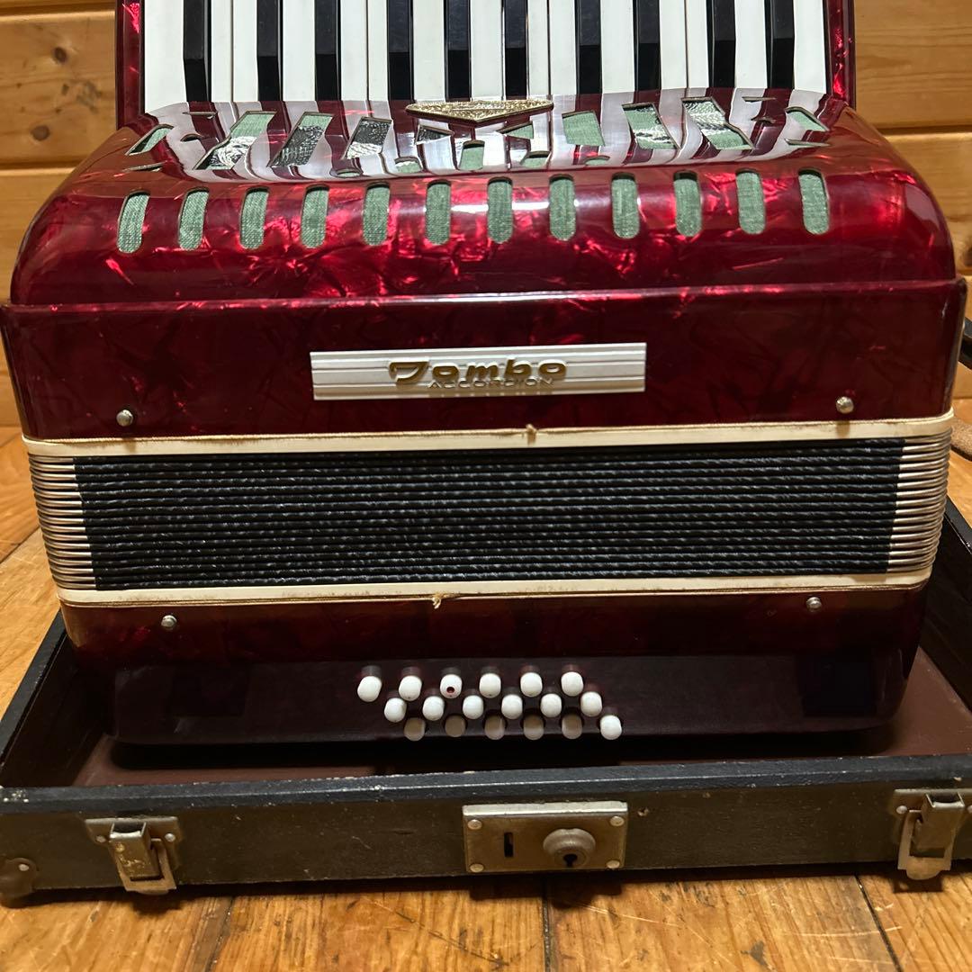 送料無料【美品】TOMBO アコーディオンNo.28(ハードケース付) 25鍵盤