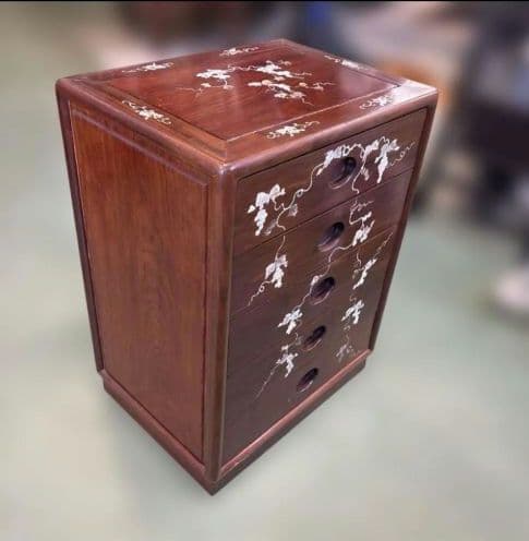 螺鈿家具 螺鈿細工 唐木 花梨 引き出し 6段 チェスト 無垢材　ラデン細工