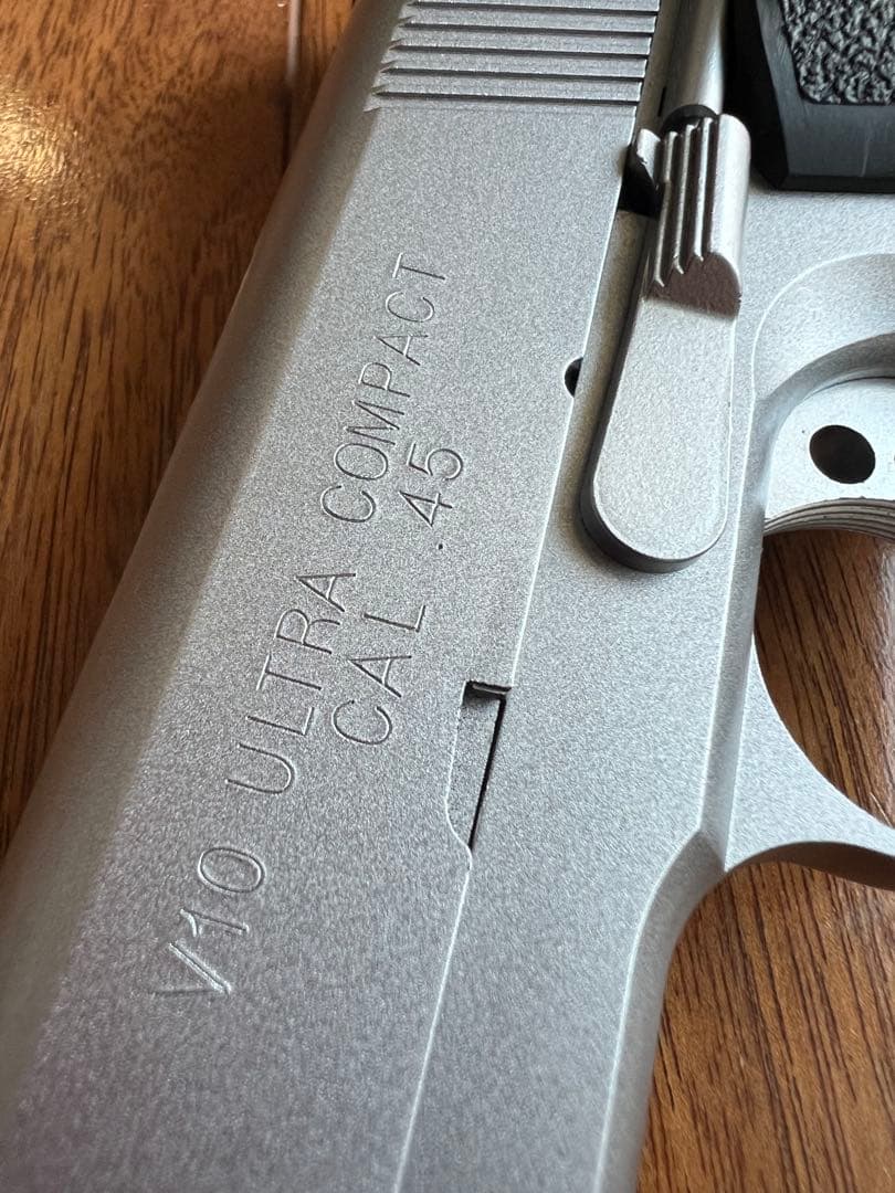 ウエスタンアームズ WA V10ウルトラコンパクト オールシルバー