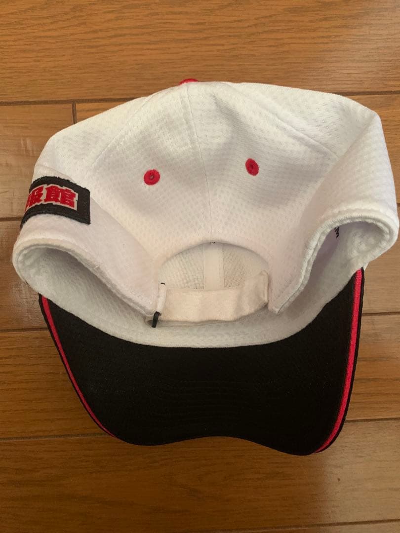 千葉ロッテマリーンズ　涌井秀章選手　練習用キャップ（実使用、サイン入り）