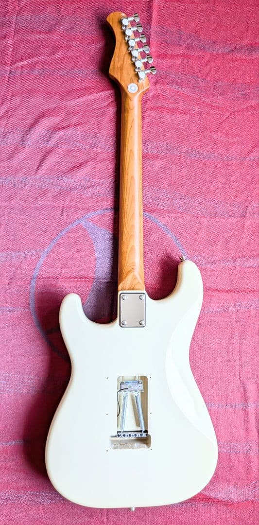 Bacchus ストラトキャスター SSS オリンピックホワイト