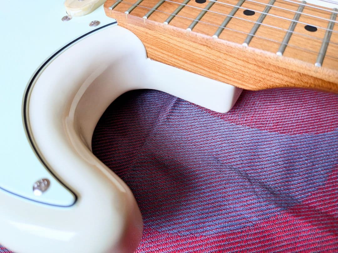 Bacchus ストラトキャスター SSS オリンピックホワイト