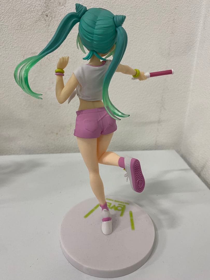 ID8731: 4体セット 初音ミク レーシングミク フィギュア 2023