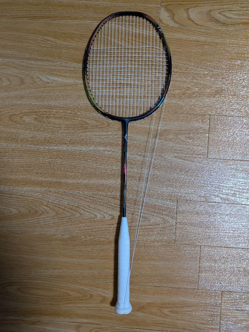 バドミントンラケット
