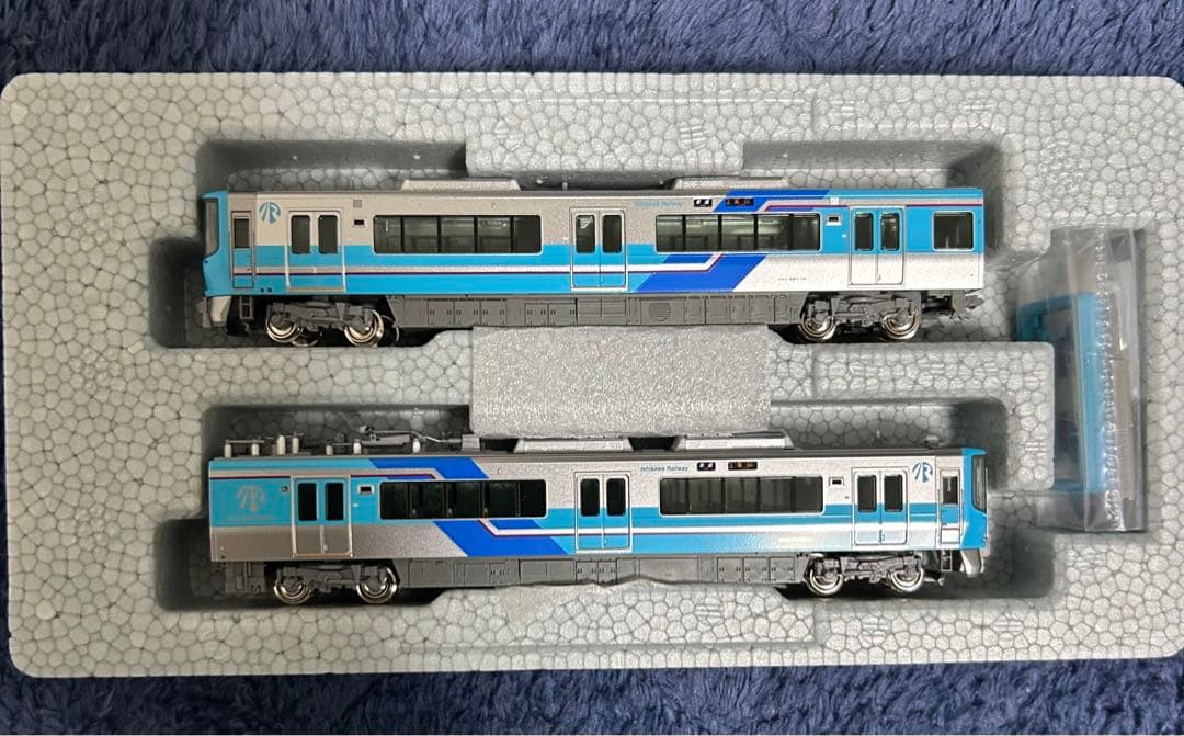 Kato 10-1508 IRいしかわ鉄道521系(古代紫系)