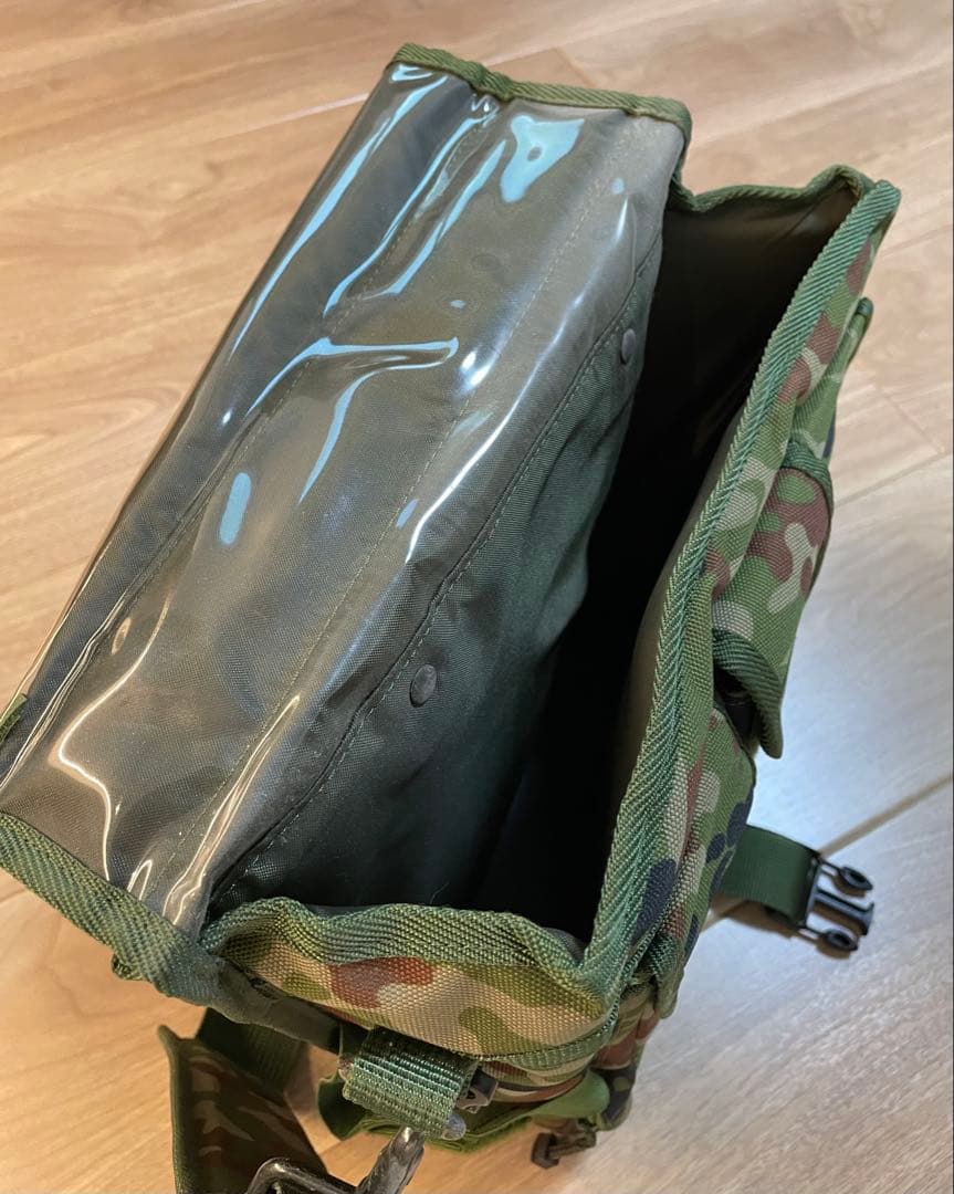 図のうAZ-56(陸上自衛隊)迷彩ショルダーバッグ