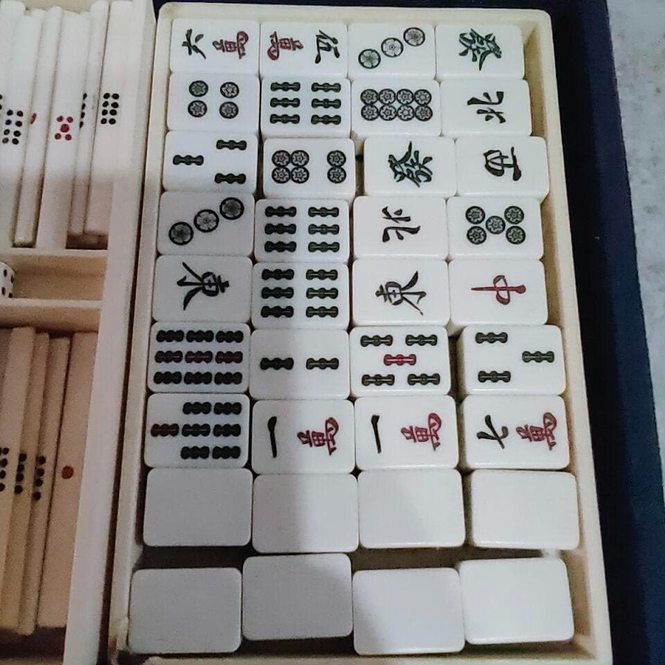 ★虎牌★春夏秋冬★背黒（希少カラー・激レア）麻雀牌　高級麻雀