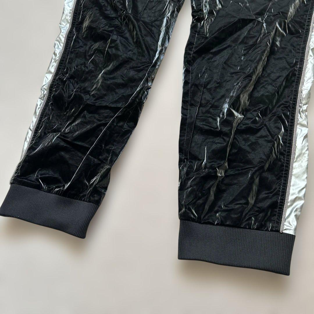 Onitsuka Tiger オニツカタイガー　 トラックパンツ　光沢