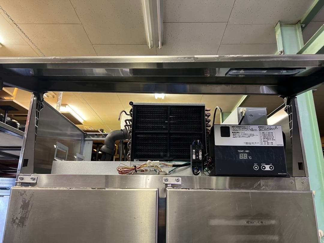 2015年 フクシマ縦型冷凍庫 900x650x1940