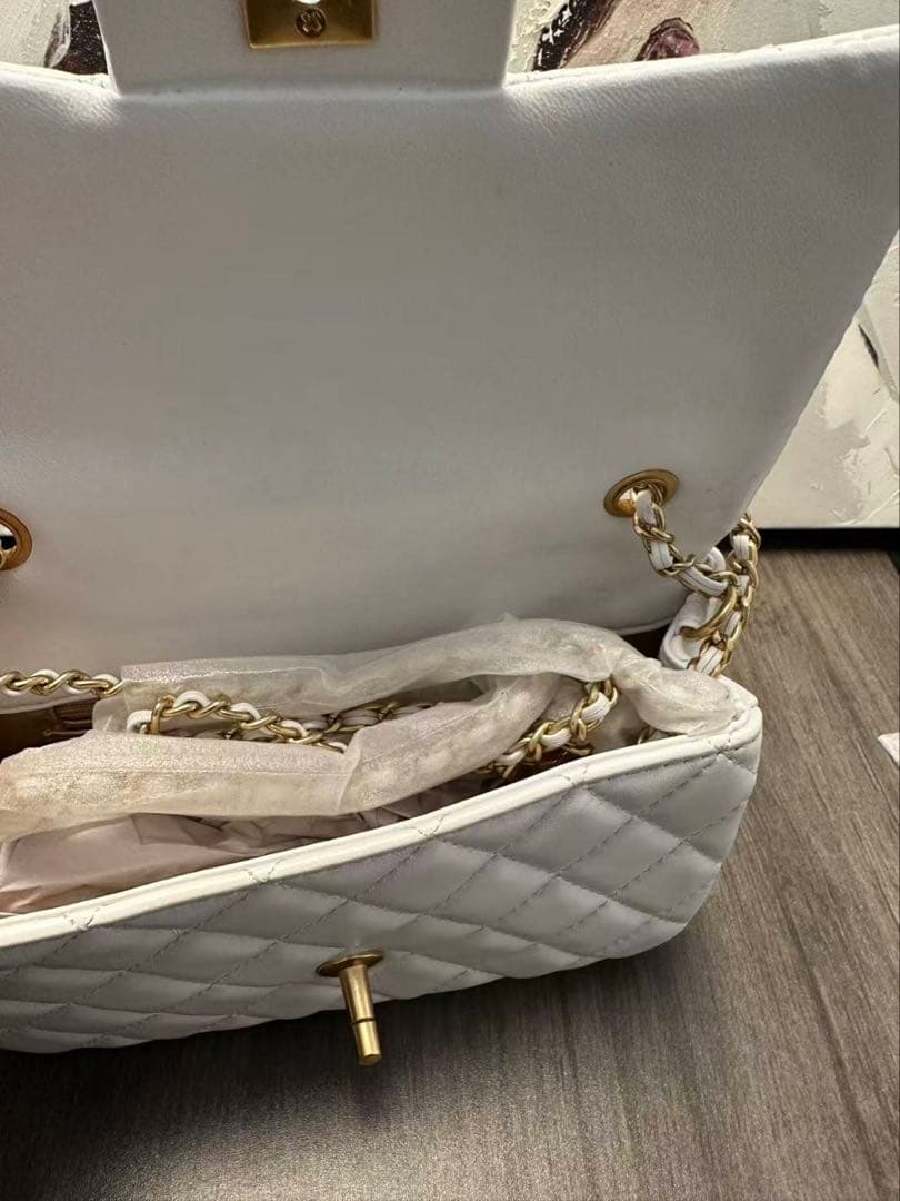 ショルダー バッグ　バックチェーンウォレット　白　ノベルティ　チェーンバック