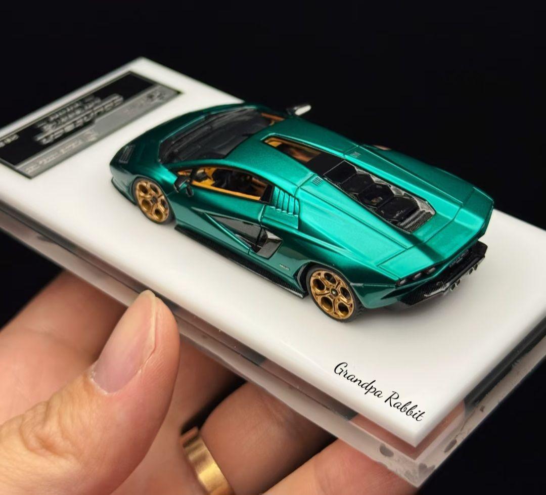 fuelme 1/64 ランボルギーニ カウンタック lpi800-4