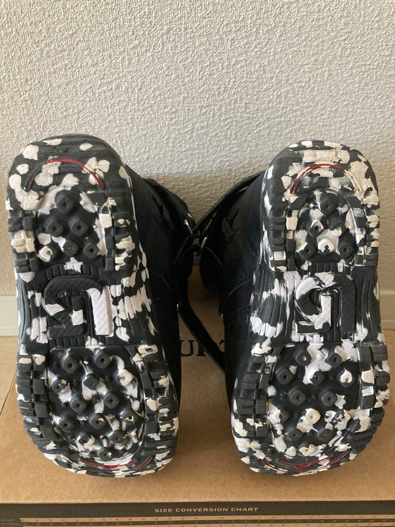 【チャムス】BURTON mini Grom子ども用スノーボードブーツ